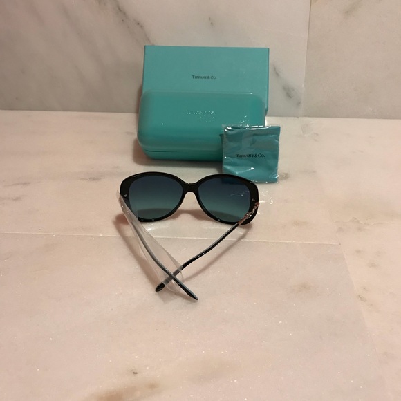 New Authentic TIFFANY SUNGLASSES - Picture 3 of 7